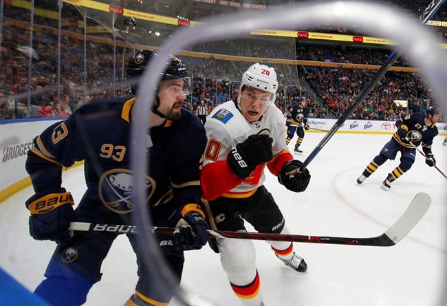 Flames snap 4-game skid with 5-1 win over Sabres | iNFOnews.ca