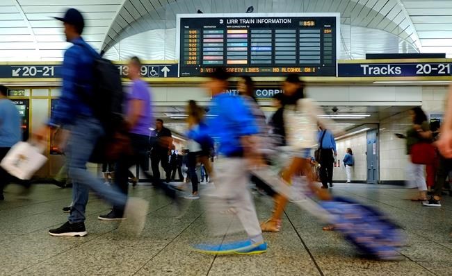 Railroad riders turn complaints over delays into lawsuit | iNFOnews.ca