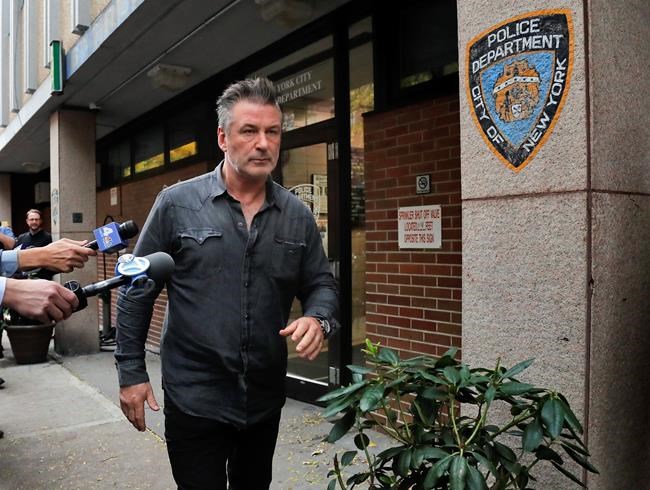 Alec Baldwin charged with assault in alleged parking dispute | iNFOnews.ca