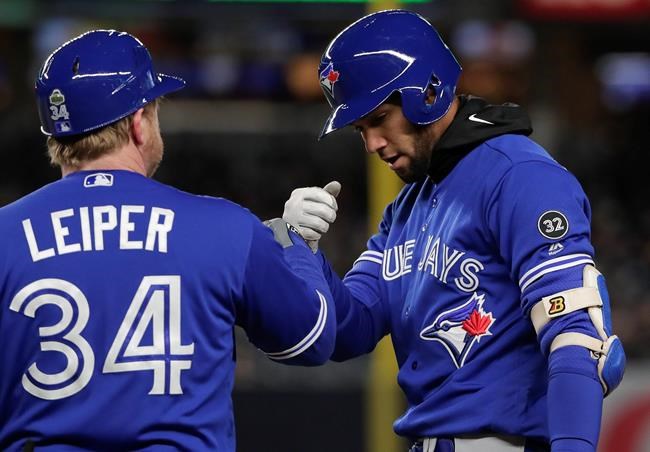 Gurriel Jr. has 3 RBIs in MLB debut, Blue Jays top Yanks 8-5 | iNFOnews.ca