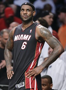 James says NBA players feel no members of Sterling's family should own Clippers | iNFOnews.ca James says NBA players feel no members of Sterling's family should own Clippers | iNFOnews.ca