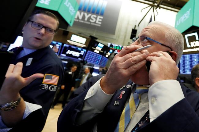 Markets Right Now: Plunging oil prices sink energy stocks | iNFOnews.ca