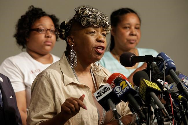 Family set to meet with Justice officials in chokehold case | iNFOnews.ca