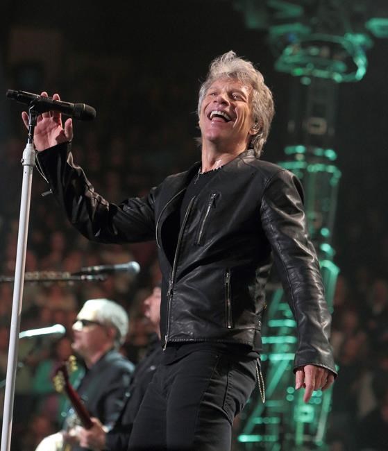 Bon Jovi, battling bronchitis, postpones his weekend shows | iNFOnews.ca