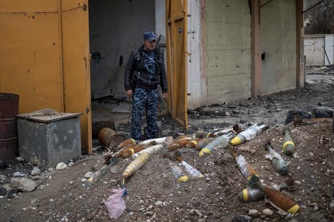 Clearing Iraqi cities of explosives may take decades | iNFOnews.ca Clearing Iraqi cities of explosives may take decades | iNFOnews.ca