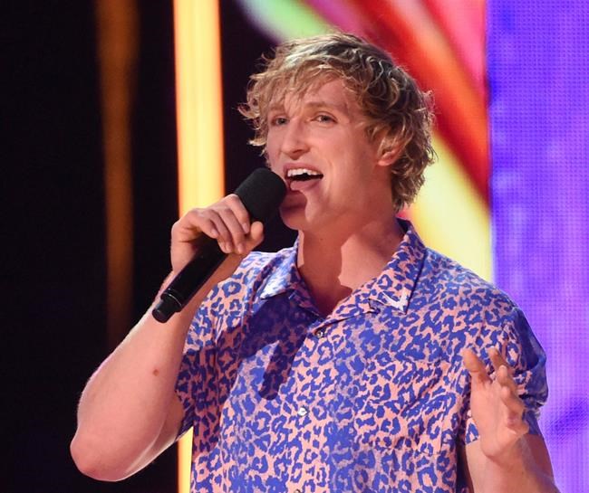 YouTube suspends ads from video star Logan Paul's channels | iNFOnews.ca CP1875436162