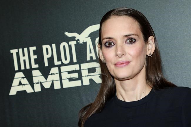 Ex-lovers of Johnny Depp come to his defence in libel case | iNFOnews.ca