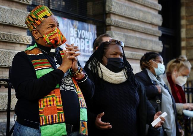 Faith groups pray, sing in post-vote ritual in New York | iNFOnews.ca