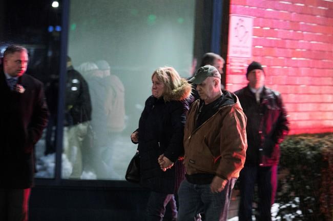 Police detective killed by friendly fire in New York City | iNFOnews.ca