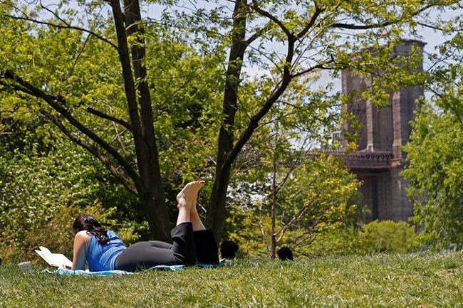 NY widens testing eligibility as social distancing hits snag | iNFOnews.ca