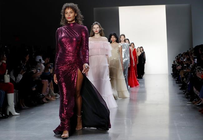 Tadashi Shoji ups the glam in lace, sequin and velvet gowns | iNFOnews.ca Tadashi Shoji ups the glam in lace, sequin and velvet gowns | iNFOnews.ca