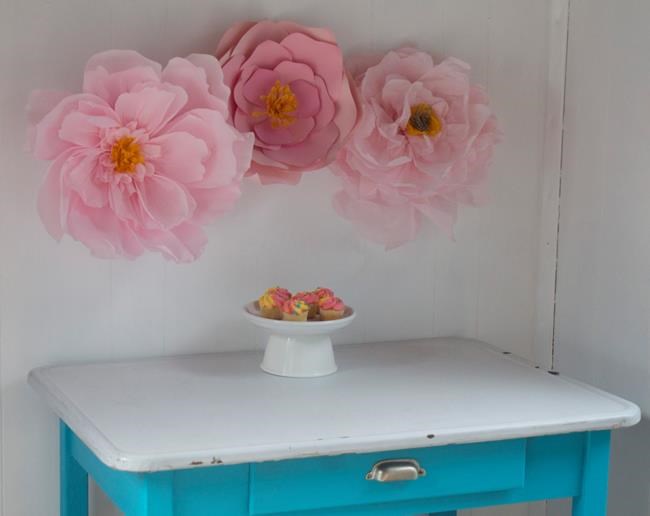Decorate with giant paper flowers for Mother's Day and more | iNFOnews.ca