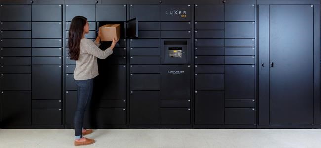 Lobby crush: Online shopping leads to mountains of boxes | iNFOnews.ca