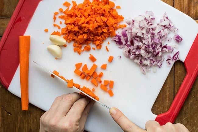 An hour of meal prep on Sunday sets you up for a yummy week | iNFOnews.ca An hour of meal prep on Sunday sets you up for a yummy week | iNFOnews.ca