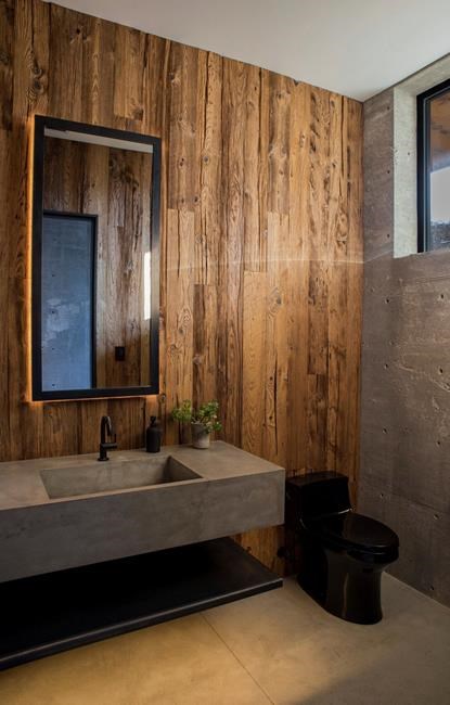 RIGHT AT HOME: Reclaimed wood’s past adds character to decor | iNFOnews.ca