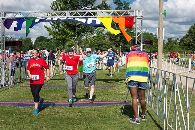 How running races with Dad keeps me motivated | iNFOnews.ca CP352019504