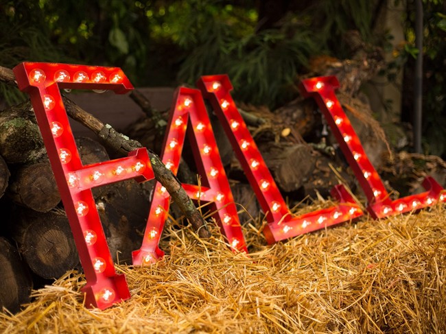 Do-it-yourself letters and signs can add personalized touch to home decor | iNFOnews.ca CP34576723