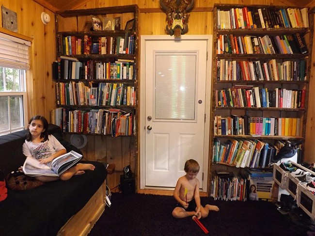 Growing up in tiny spaces: Families join the tiny-house movement | iNFOnews.ca CP34757487