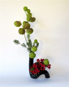 For a fresh holiday look, try the asymmetry, space, naturalism of Japan's ikebana | iNFOnews.ca