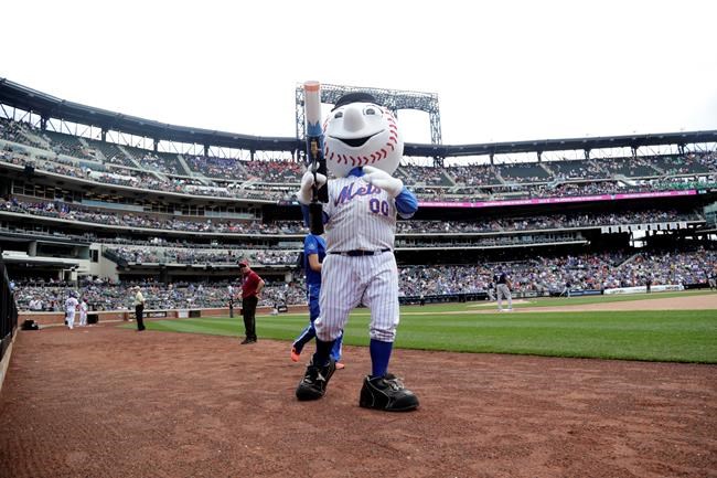 Cooler heads prevail: A different Mr. Met back at ballpark | iNFOnews.ca Cooler heads prevail: A different Mr. Met back at ballpark | iNFOnews.ca