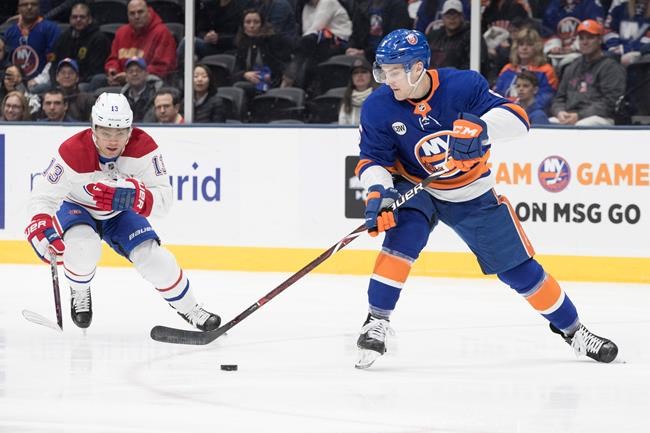 Lee's late goal lifts Islanders to 2-1 win over Canadiens | iNFOnews.ca Lee's late goal lifts Islanders to 2-1 win over Canadiens | iNFOnews.ca