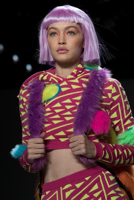 Gigi Hadid bookends Jeremy Scott's Popple-themed runway show | iNFOnews.ca Gigi Hadid bookends Jeremy Scott's Popple-themed runway show | iNFOnews.ca