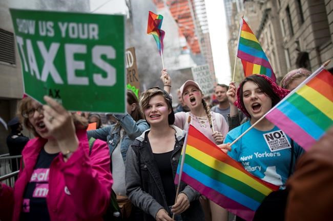 Trump: 'Who paid for' rallies seeking release of tax returns | iNFOnews.ca Trump: 'Who paid for' rallies seeking release of tax returns | iNFOnews.ca