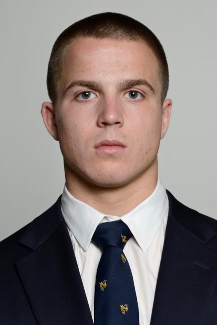 NY state college QB runs down, tackles purse snatcher | iNFOnews.ca NY state college QB runs down, tackles purse snatcher | iNFOnews.ca