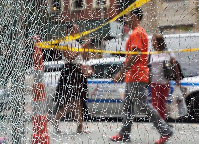 Correction: Manhattan Explosion-The Latest story | iNFOnews.ca CP386270001
