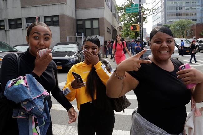 Cardi B gets assault summons but lawyer say she did no harm | iNFOnews.ca