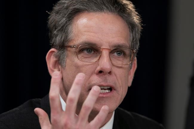 NY governor signs early voting bill into law | iNFOnews.ca