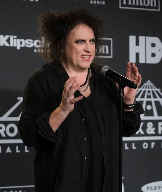 Jackson, Nicks enter hall with encouragement for women | iNFOnews.ca