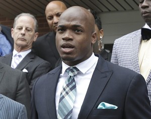 Adrian Peterson's appeal denied; NFL suspension through at least April 15 upheld | iNFOnews.ca CP31093088