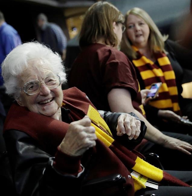 Sister Jean helps bring basketball to an otherworldly place | iNFOnews.ca Sister Jean helps bring basketball to an otherworldly place | iNFOnews.ca