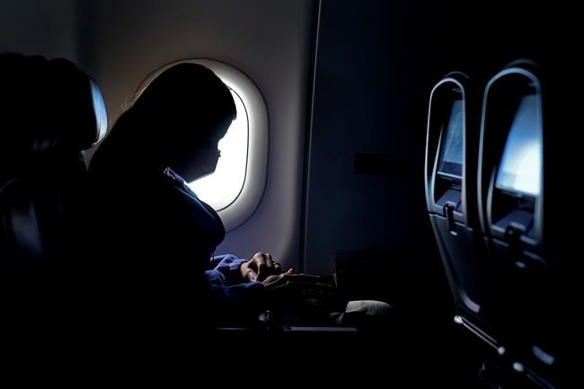 Study finds that blocking seats on planes reduces virus risk | iNFOnews.ca
