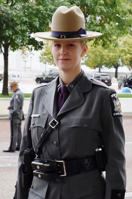 Mom, daughter are 1st to serve as NY state troopers together | iNFOnews.ca