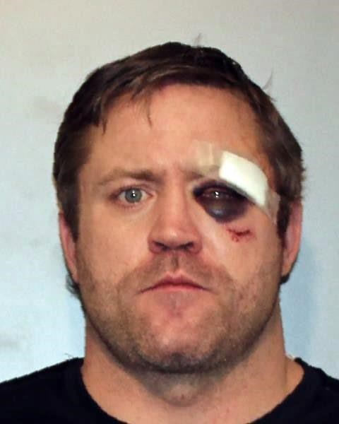 8-year-old hurt when car crashes while child is steering it | iNFOnews.ca