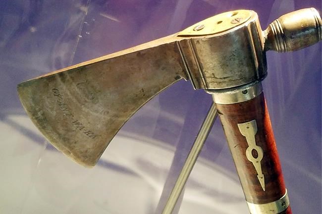 Pipe tomahawk given by Washington in 1792 loaned to tribe | iNFOnews.ca Pipe tomahawk given by Washington in 1792 loaned to tribe | iNFOnews.ca