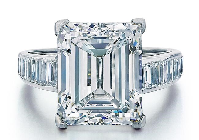 Trump-Maples engagement ring fetches $300,000 at auction | iNFOnews.ca Trump-Maples engagement ring fetches $300,000 at auction | iNFOnews.ca
