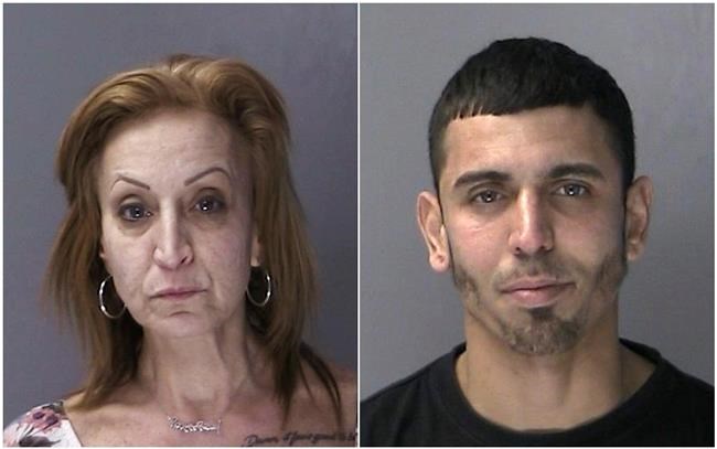 Deli owner pulls out machete, chases away robbery suspect | iNFOnews.ca