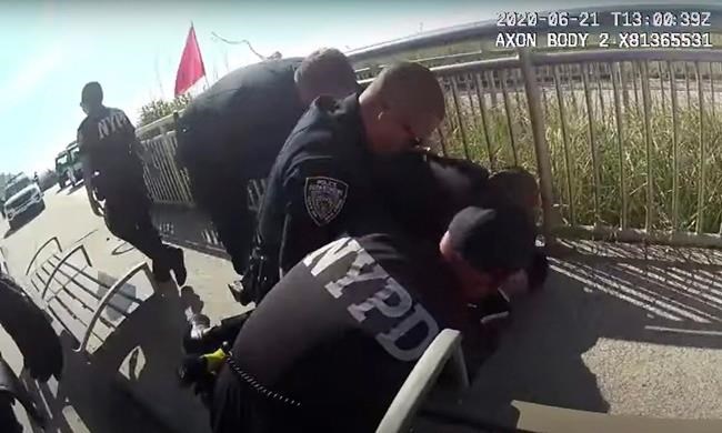 Court lets public see complaint data on 81,000 NYPD officers | iNFOnews.ca