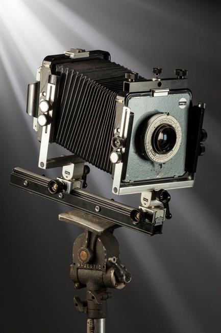 Ansel Adams large format camera going to auction | iNFOnews.ca Ansel Adams large format camera going to auction | iNFOnews.ca