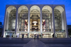 NYC's Metropolitan Opera reaches deal with stagehands, expects to avert lockout | iNFOnews.ca CP29559086