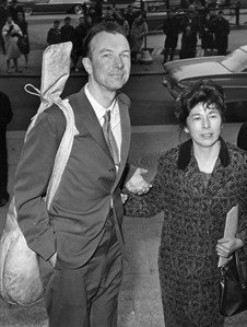 If he had his druthers, how would Pete Seeger want to be honoured? Admirers bat ideas | iNFOnews.ca