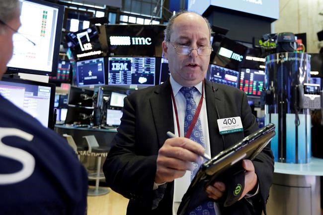 Markets Right Now: Tech stocks pull US indexes lower | iNFOnews.ca Markets Right Now: Tech stocks pull US indexes lower | iNFOnews.ca