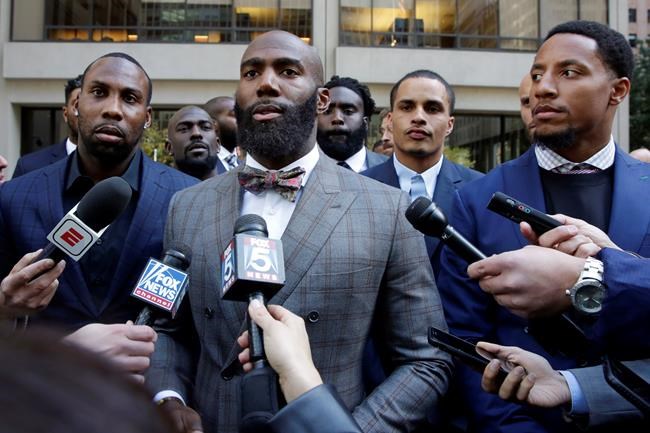 NFL players, owners hold talks on social issues | iNFOnews.ca CP1549627589