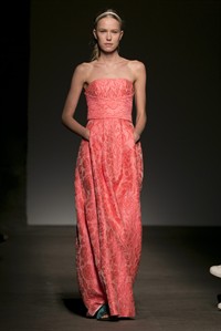 Bono puts on a show, Spike Jonze directs a play as New York Fashion Week continues | iNFOnews.ca
