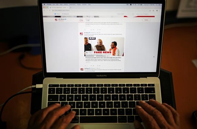 Americans think fake news is big problem, blame politicians | iNFOnews.ca CP487123910