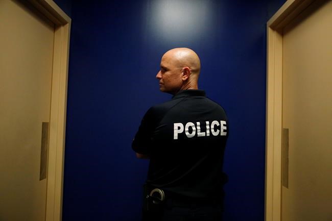 DNA test reunites half brothers; both were cops in Florida | iNFOnews.ca