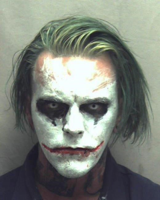 Man carrying a sword, dressed as Joker arrested in Virginia | iNFOnews.ca Man carrying a sword, dressed as Joker arrested in Virginia | iNFOnews.ca